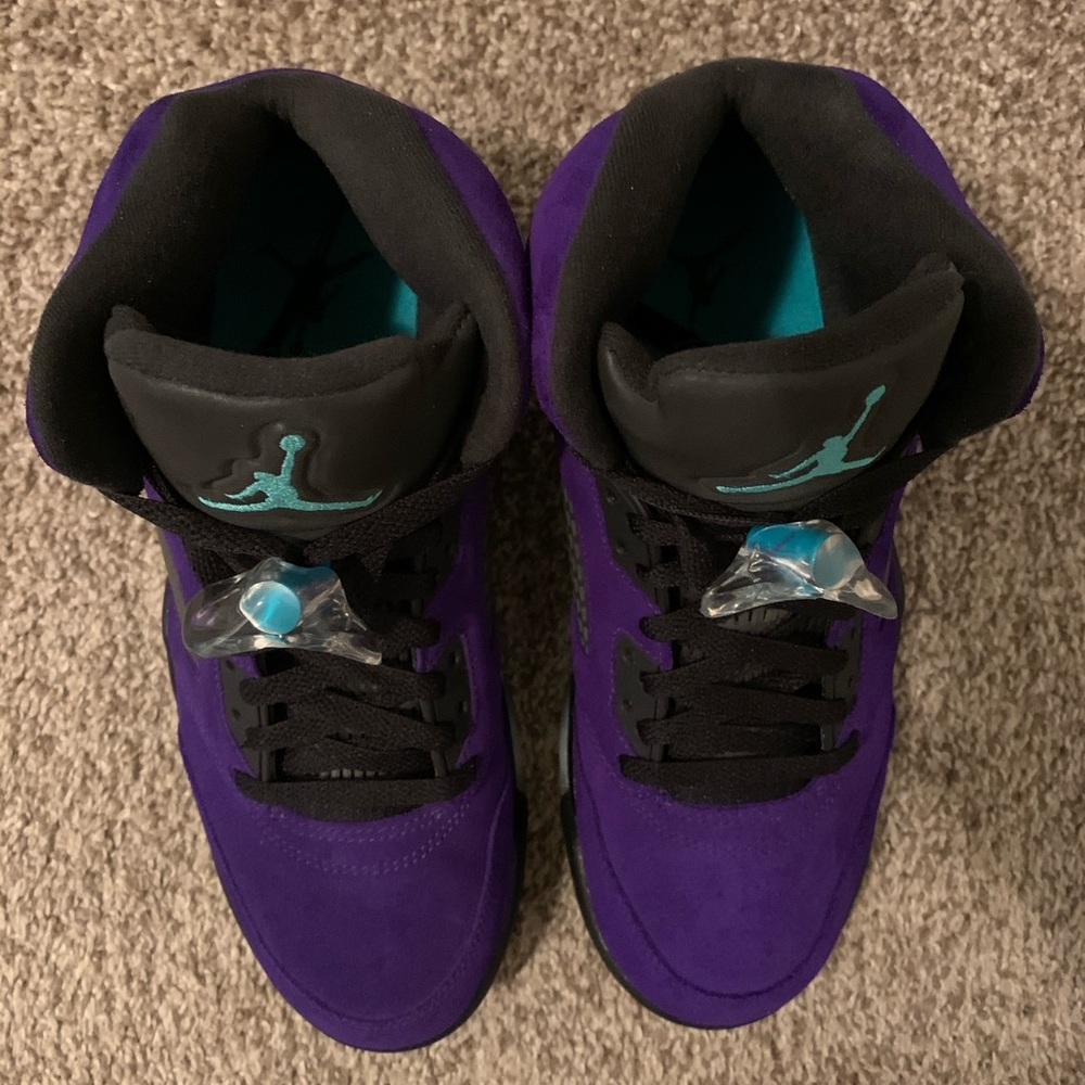 ‼️SOLD‼️Jordan 5 retro “Alternate Grape” - Picture 3 of 7